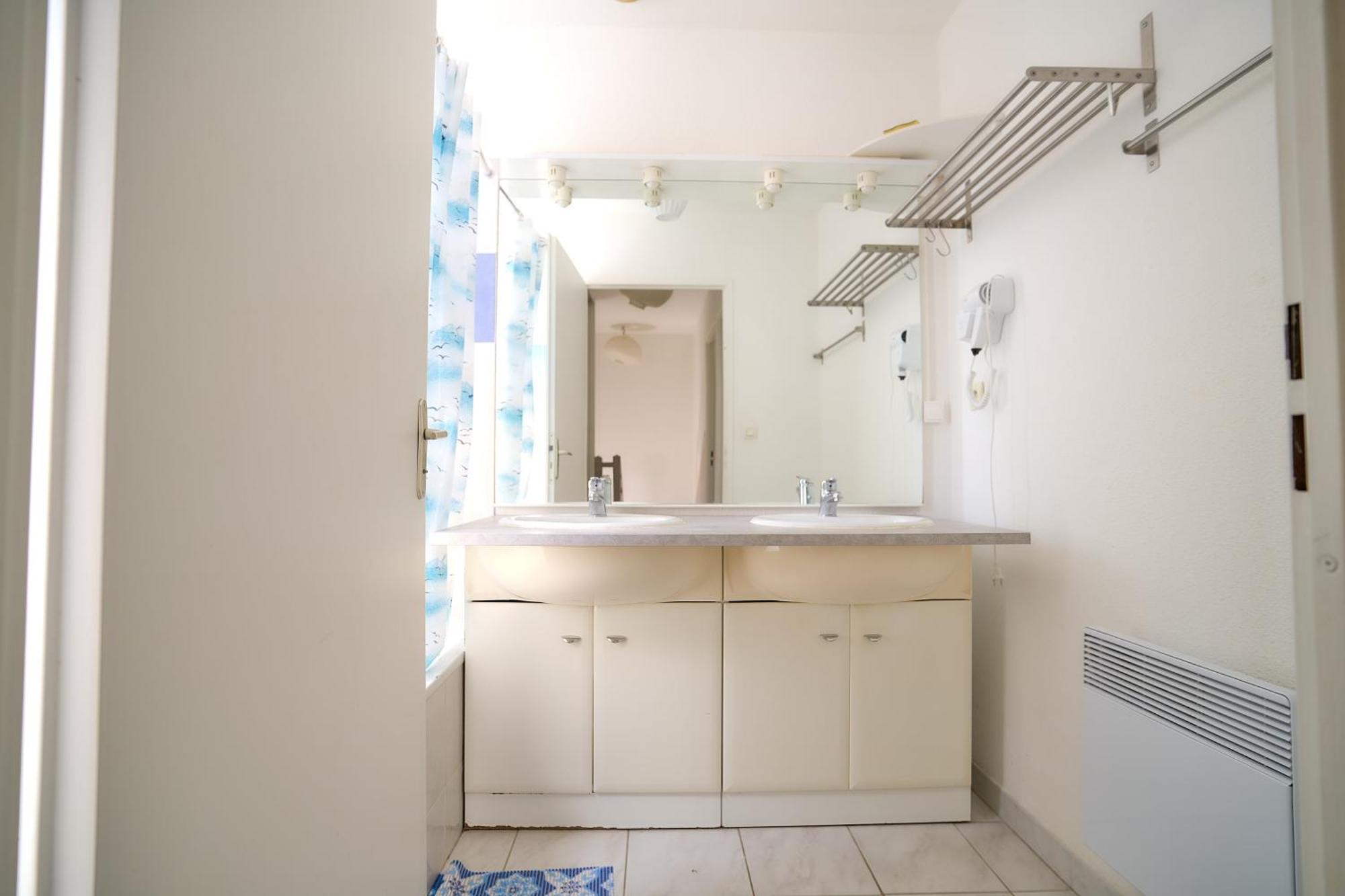 Maison Climatisee, Jardin , Et Parking Privatif Proche Centre *