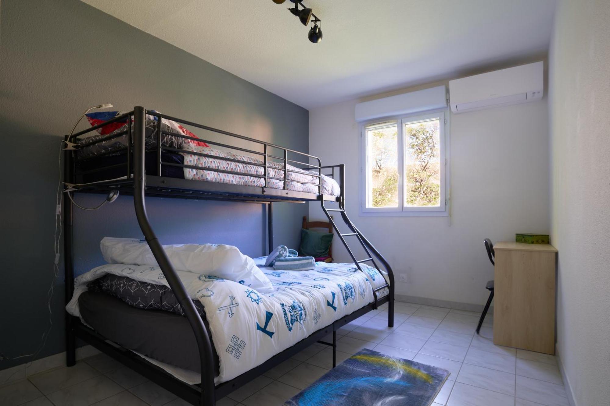 Maison Climatisee, Jardin , Et Parking Privatif Proche Centre Avignon